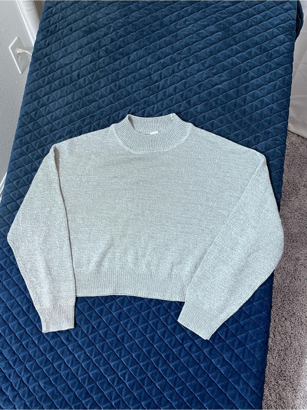 Divided Light Gray Mock Neck Cropped Sweater - H&M